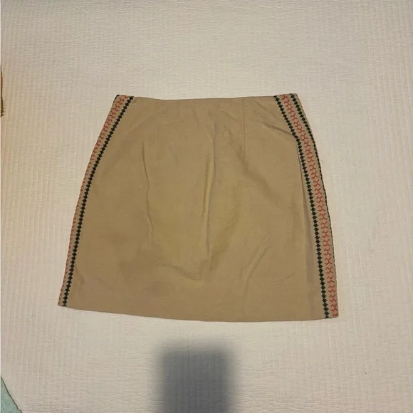 LOFT Tribal Cream Embellished Pencil Skirt Knee-Length Resort Wear - Picture 7 of 7